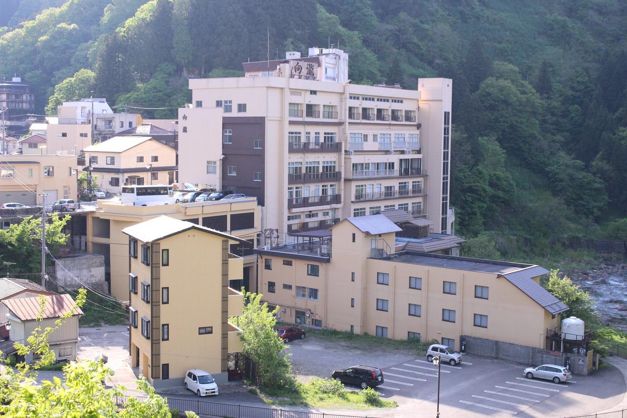 土湯温泉 やすらぎの宿 向瀧旅館 Fukushima  Exterior foto